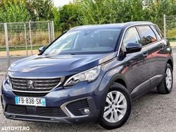 Culoarealbastru Utilizat 2018 Peugeot 5008 Business-Line Monovolum | 12.999 EUR (Preț bun)
