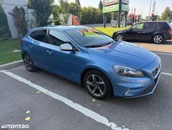 Culoarealbastru Utilizat 2015 Volvo V40 R-Design Break | 8.250 EUR (Preț OK)