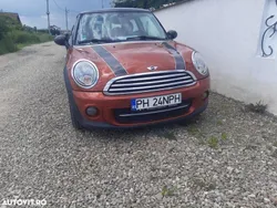 Alte culori Utilizat 2010 Mini Cooper D Hatchback | 4.200 EUR