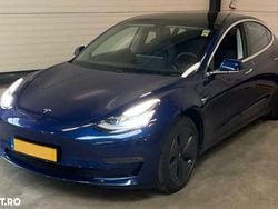 Culoarealbastru Utilizat 2020 Tesla Model 3 Berlinǎ | 19.900 EUR (Preț bun)