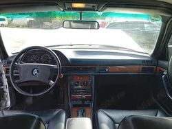 Utilizat 1989 Mercedes E300 Berlinǎ | 11.000 EUR