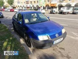 Albastru Utilizat 2001 VW Bora Berlinǎ | 1.200 EUR (Preț bun)