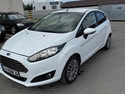 Alb Utilizat 2015 Ford Fiesta Hatchback | 4.600 EUR (Preț OK)