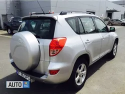 Gri Utilizat 2008 Toyota RAV4 SUV | 7.999 EUR (Scump)