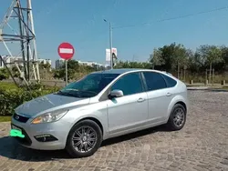 Gri Utilizat 2008 Ford Focus Hatchback | 2.950 EUR (Preț OK)