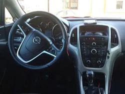 Utilizat 2011 Opel Astra Break | 3.350 EUR (Puțin scump)