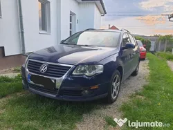 Albastru Utilizat 2006 VW Passat Break | 2.400 EUR (Preț bun)