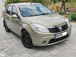 Culoaregalbeuriu Utilizat 2008 Dacia Sandero Lauréate Hatchback | 2.650 EUR (Preț OK)