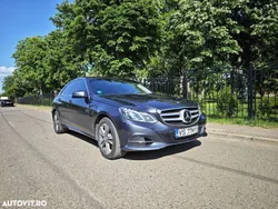 Gri Utilizat 2014 Mercedes E400 Avantgarde Berlinǎ | 17.500 EUR