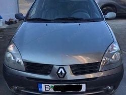 Utilizat 2005 Renault Clio Symbol Berlinǎ | 2.000 EUR