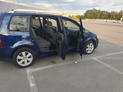 Utilizat 2010 VW Touran Monovolum | 4.350 EUR (Preț OK)