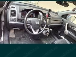Argintiu Utilizat 2007 Honda CR-V Executive SUV | 7.900 EUR (Scump)