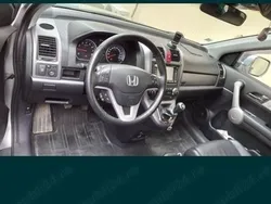 Argintiu Utilizat 2007 Honda CR-V Executive SUV | 7.900 EUR