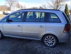 Utilizat 2008 Opel Zafira Monovolum | 2.500 EUR