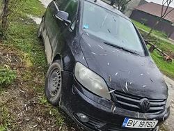 Utilizat 2008 VW Golf Plus Cross Monovolum | 900 EUR