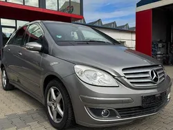 Gri Utilizat 2005 Mercedes B200 Edition Monovolum | 2.550 EUR (Preț bun)