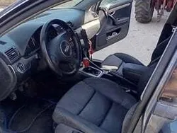 Gri Utilizat 2004 Audi A4 Break | 3.200 EUR