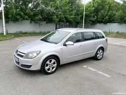 Gri Utilizat 2005 Opel Astra Break | 2.100 EUR (Preț OK)