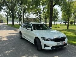 Alb Utilizat 2021 BMW 318 Berlinǎ | 19.200 EUR (Preț bun)