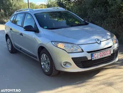 Culoareargint Utilizat 2012 Renault Mégane GrandTour Expression Break | 3.599 EUR (Preț bun)