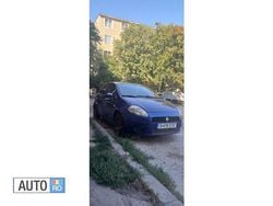 Albastru Utilizat 2009 Fiat Grande Punto Hatchback | 900 EUR (Super Preț)