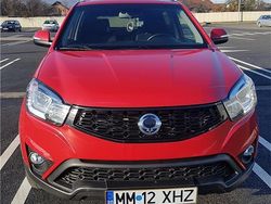 Rosu Utilizat 2016 Ssangyong (KGM) Korando SUV | 11.900 EUR