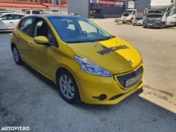 Galbeuriu Utilizat 2012 Peugeot 208 Hatchback | 4.200 EUR (Scump)