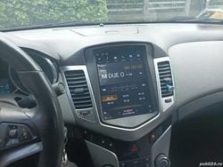 Alb Utilizat 2011 Chevrolet Cruze Berlinǎ | 2.300 EUR (Super Preț)