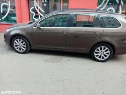 Maro Utilizat 2011 VW Golf VI Hatchback | 3.900 EUR (Preț bun)