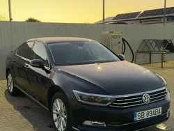 Culoarenegru Utilizat 2015 VW Passat Highline Berlinǎ | 12.500 EUR (Preț bun)