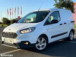 Culoarealb Utilizat 2021 Ford Courier Monovolum | 14.500 EUR
