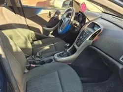 Utilizat 2011 Opel Astra Hatchback | 2.480 EUR (Preț bun)