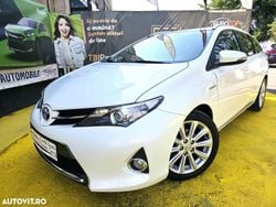 Culoarealb Utilizat 2015 Toyota Auris Hybrid Sol Break | 10.499 EUR (Preț OK)