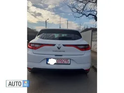 Alb Utilizat 2019 Renault Mégane IV Hatchback | 11.999 EUR (Preț bun)