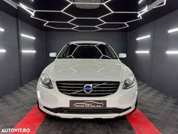 Alb Utilizat 2015 Volvo XC60 Ocean Race SUV | 13.500 EUR (Preț bun)