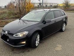 Culoarenegru Utilizat 2015 VW Golf VII Comfortline Break | 8.500 EUR (Puțin scump)