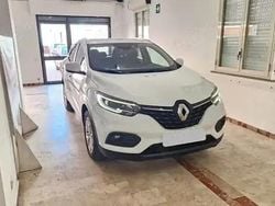 Alb Utilizat 2020 Renault Kadjar LIMITED SUV | 12.599 EUR (Preț bun)