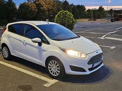 Culoarealb Utilizat 2014 Ford Fiesta Hatchback | 5.000 EUR (Preț OK)