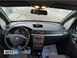 Negru Utilizat 2005 Opel Meriva Monovolum | 1.699 EUR