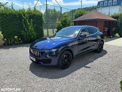 Culoarealbastru Utilizat 2015 Maserati Levante SUV | 35.900 EUR