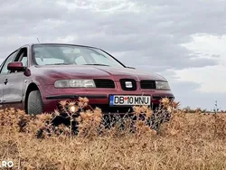 Culoarerosu Utilizat 2002 Seat Toledo Berlinǎ | 6.500 EUR