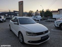 Culoarealb Utilizat 2013 VW Jetta Trendline Berlinǎ | 5.500 EUR (Preț bun)