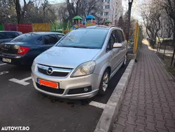 Culoareargint Utilizat 2005 Opel Zafira Edition+ Monovolum | 2.700 EUR