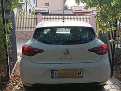 Culoarealb Utilizat 2021 Renault Clio V Hatchback | 10.500 EUR (Preț OK)
