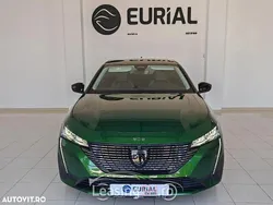 Verde Nouă 2024 Peugeot 308 Allure Hatchback | 26.608 EUR