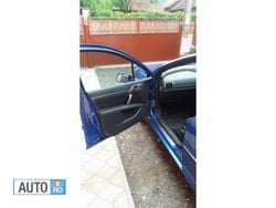 Albastru Utilizat 2004 Peugeot 407 | 1.000 EUR