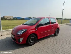 Rosu Utilizat 2011 Renault Twingo Hatchback | 2.800 EUR