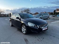 Culoarenegru Utilizat 2011 Volvo S60 Berlinǎ | 6.490 EUR (Preț bun)
