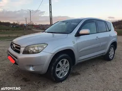 Gri Utilizat 2006 Toyota RAV4 SUV | 5.000 EUR (Preț OK)