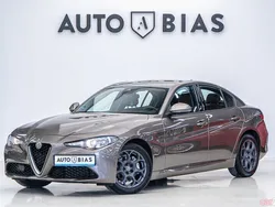 Gri Utilizat 2019 Alfa Romeo Giulia Super Berlinǎ | 17.950 EUR